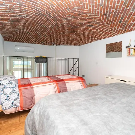 Stagabin Little Loft Near Porta Susa Station And Subway Apartment Turin