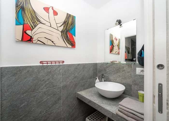 Stagabin Little Loft Near Porta Susa Station And Subway Apartment Turin