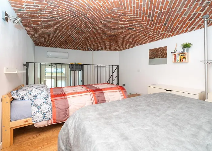 Stagabin Little Loft Near Porta Susa Station And Subway Apartment Turin
